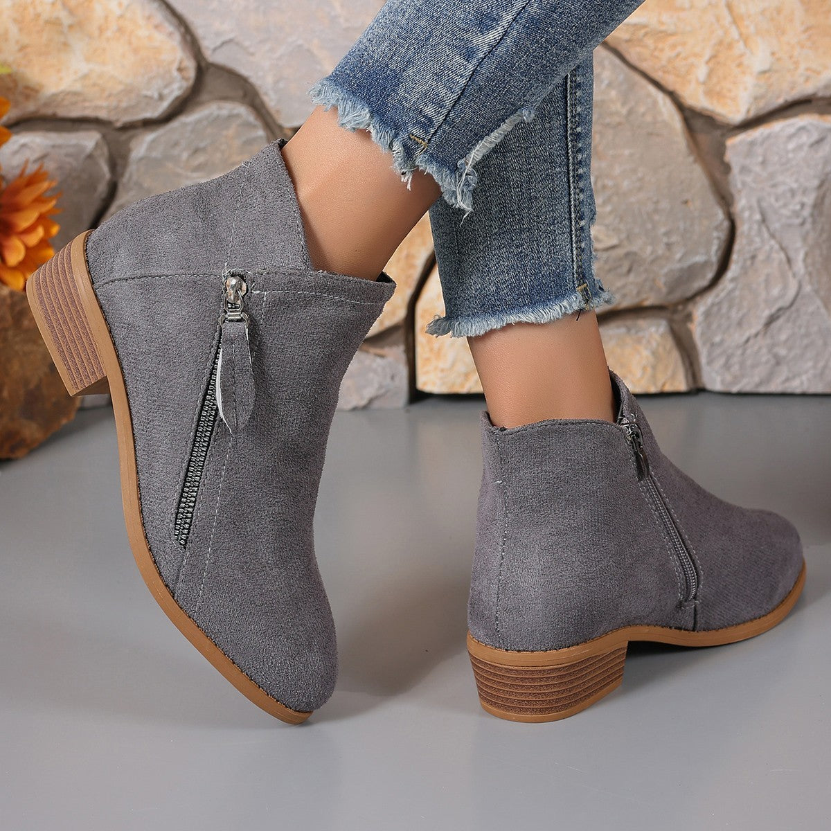Bottes Martin de couleur unie avec fermeture éclair latérale et talon épais pour femmes