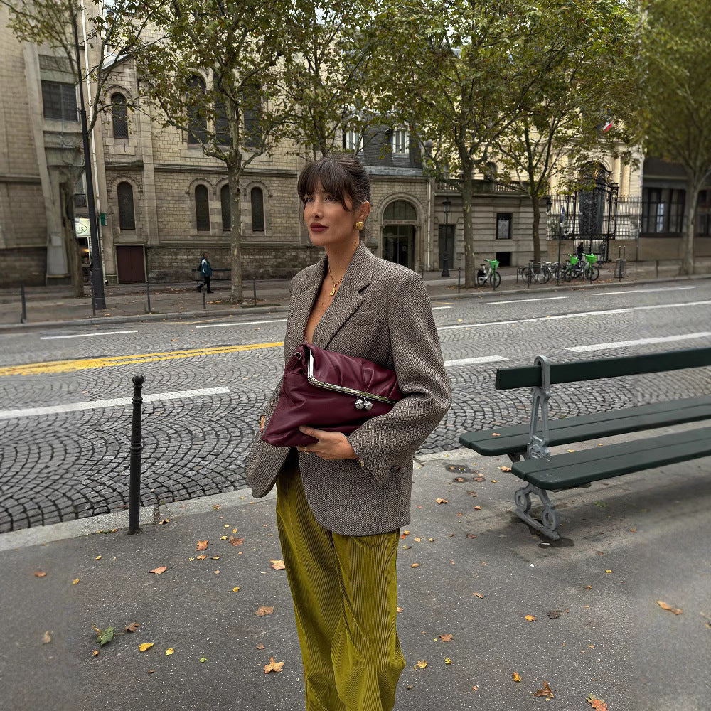 Manteau de costume automne-hiver en laine, avec motif chevrons, élégant et polyvalent.