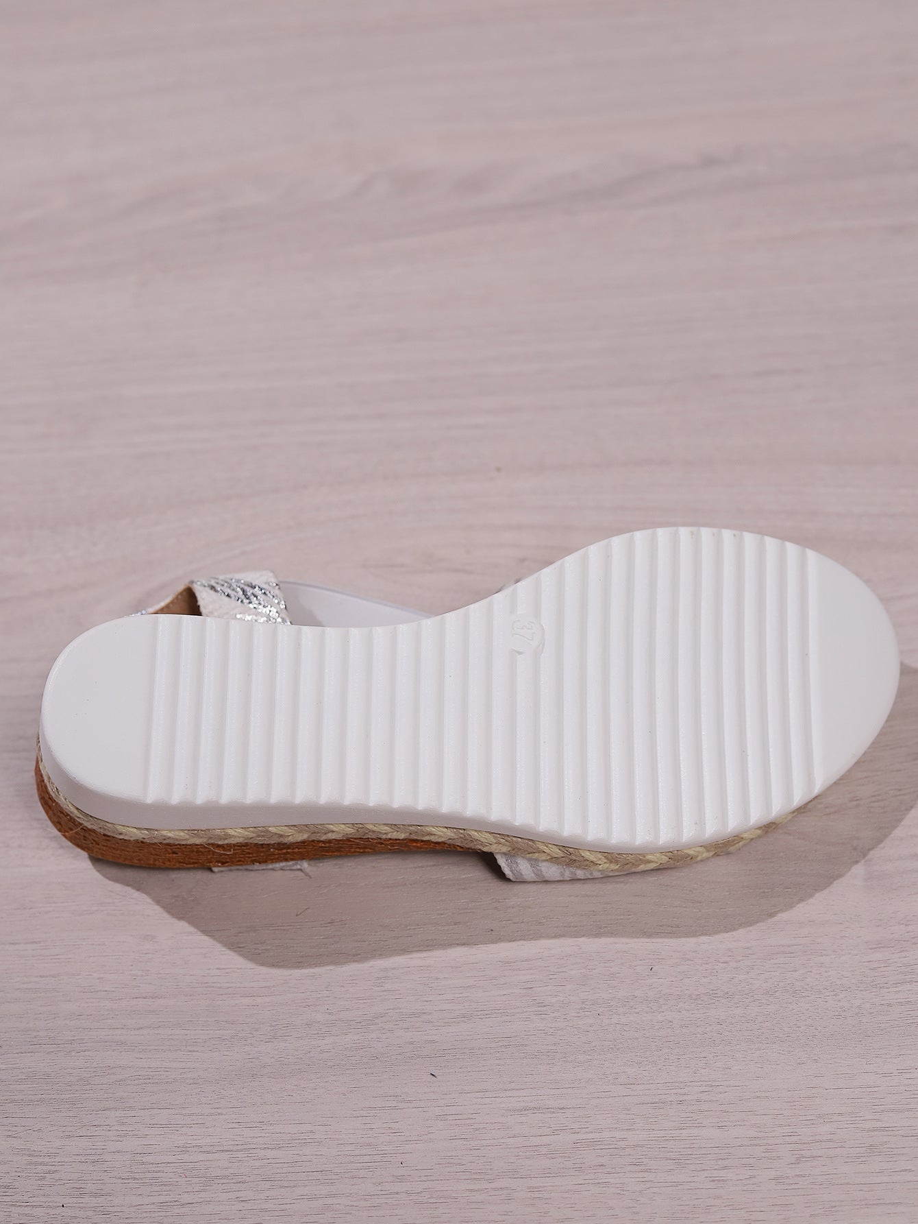 Sandales Femme avec Boucle Métal et Détail en Corde de Chanvre