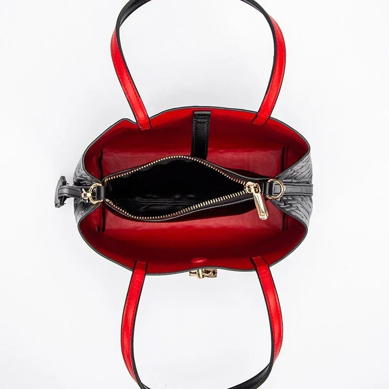 New Large Capacity Embossed Women's Shoulder Bag