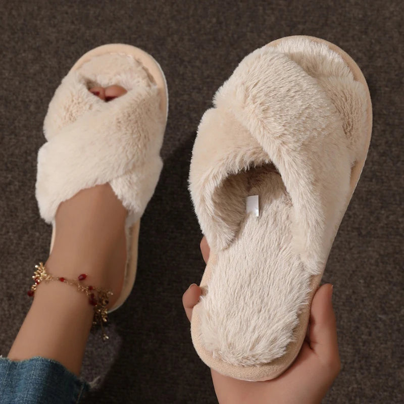 New Fashion Women Fluffy Slippers