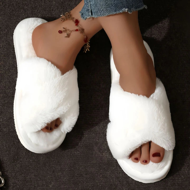 New Fashion Women Fluffy Slippers